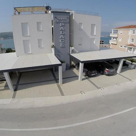 Apartments Exclusive Palace II โตรกีร์ ภายนอก รูปภาพ