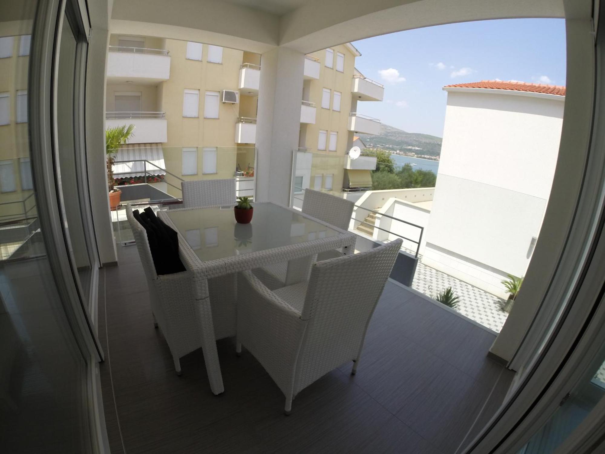 Apartments Exclusive Palace II โตรกีร์ ห้อง รูปภาพ