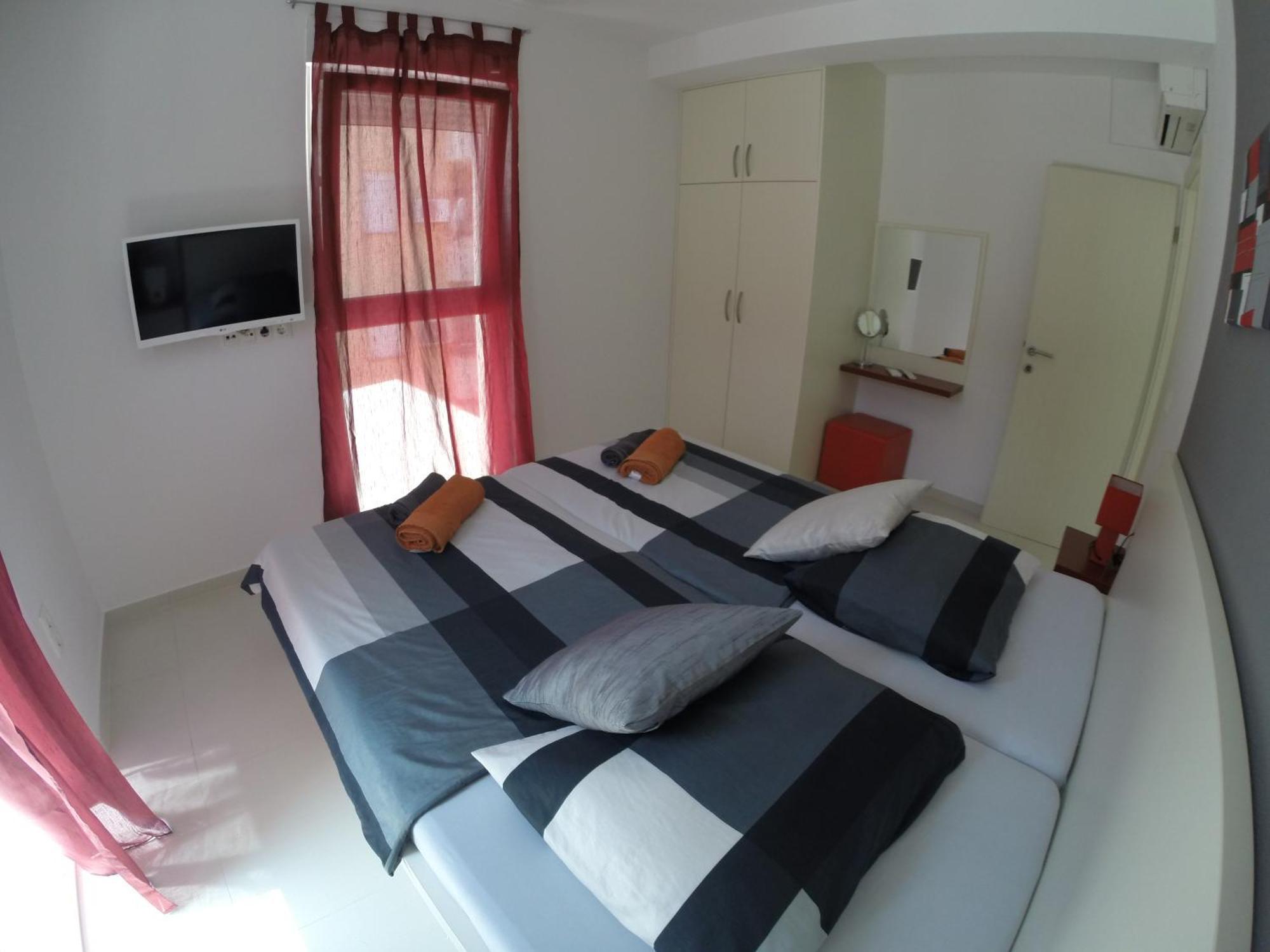 Apartments Exclusive Palace II โตรกีร์ ภายนอก รูปภาพ