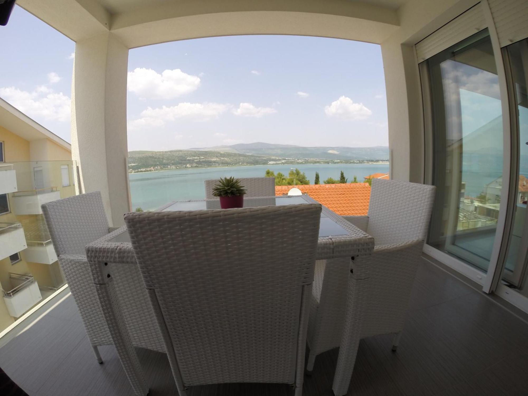Apartments Exclusive Palace II โตรกีร์ ห้อง รูปภาพ