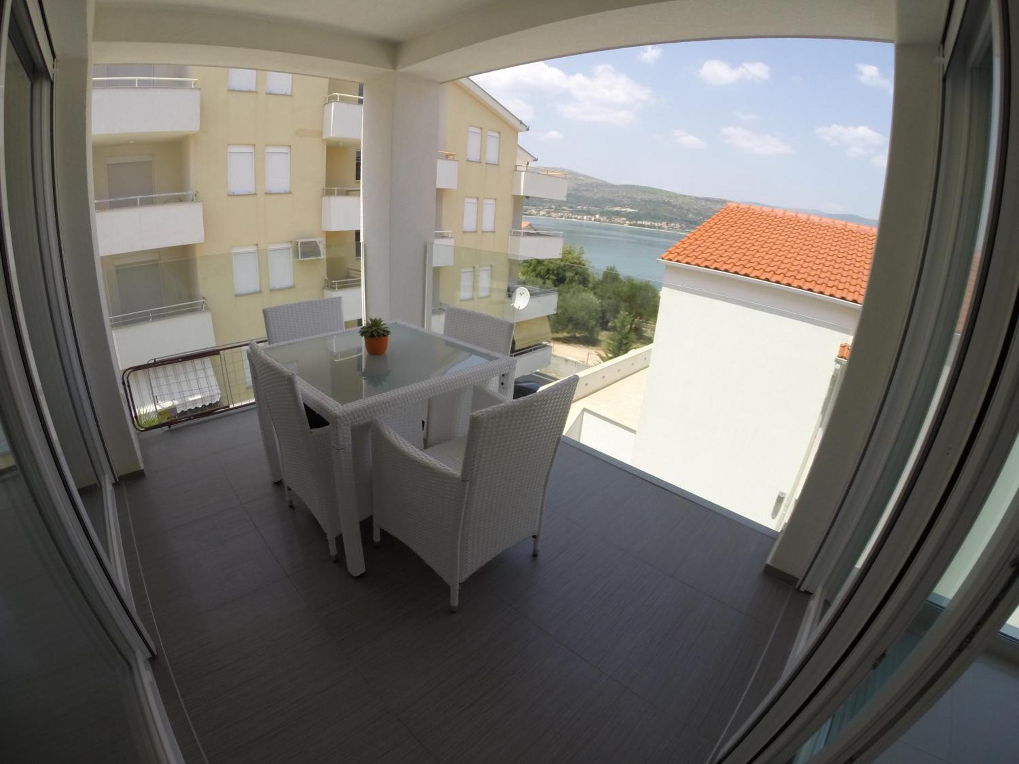 Apartments Exclusive Palace II โตรกีร์ ห้อง รูปภาพ
