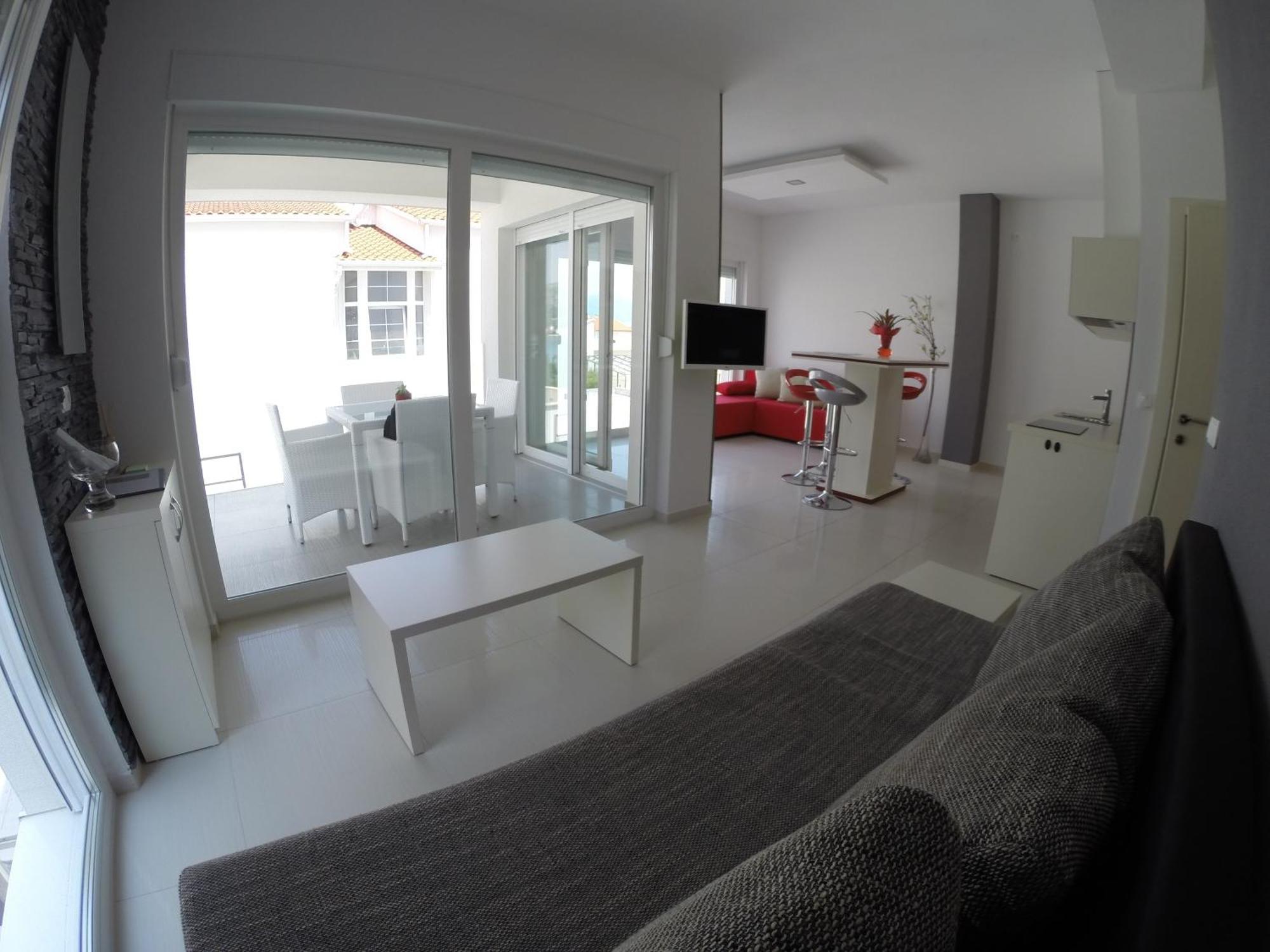 Apartments Exclusive Palace II โตรกีร์ ภายนอก รูปภาพ